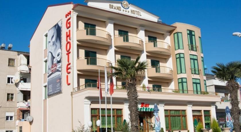 Отель Grand Hotel