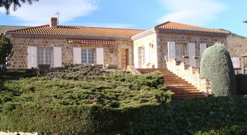 Апартаменты Gîte La Prade