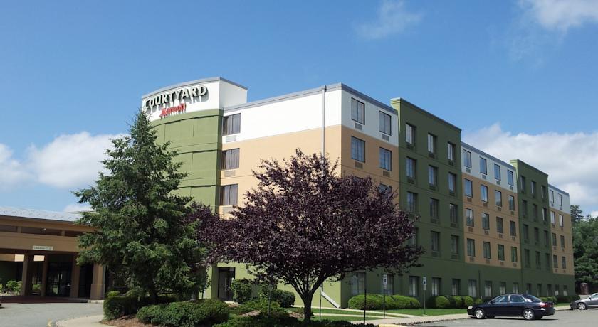 Отель Courtyard Rockaway-Mount Arlington