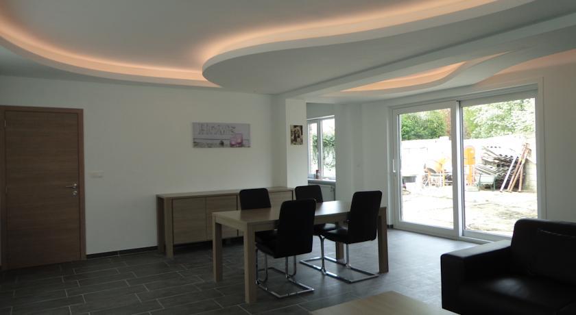 Апартаменты Holiday Home De Brikke