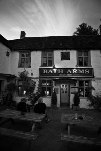 Отель Bath Arms Crockerton