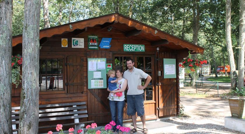 Отель Camping Les Acacias