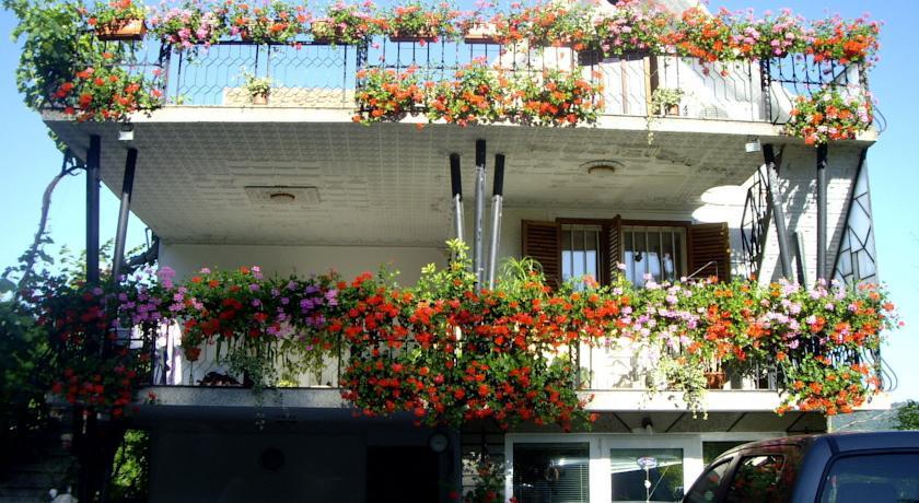 Апартаменты Arbanassi Luxury House