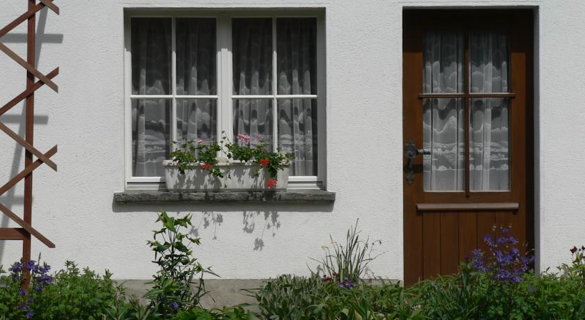 Апартаменты Ferienwohnung Feuz-Gurtner