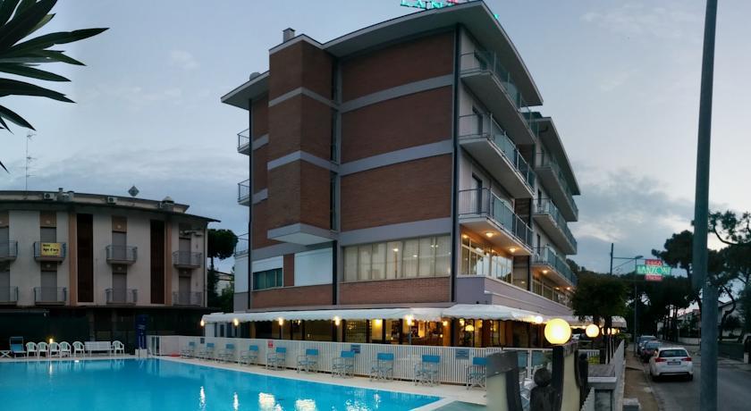 Отель Hotel Lanzoni