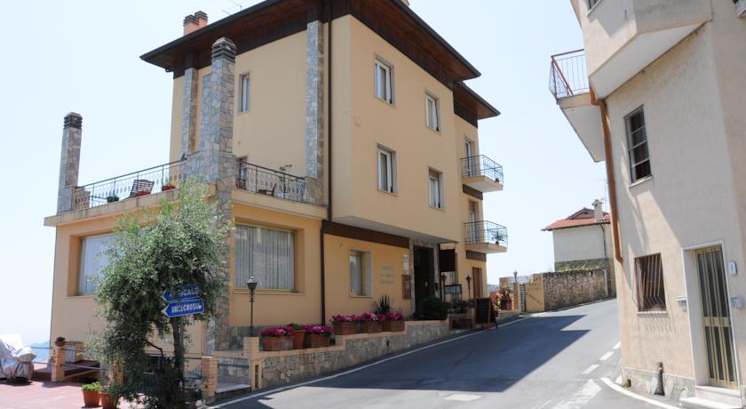 Отель Hotel La Riana