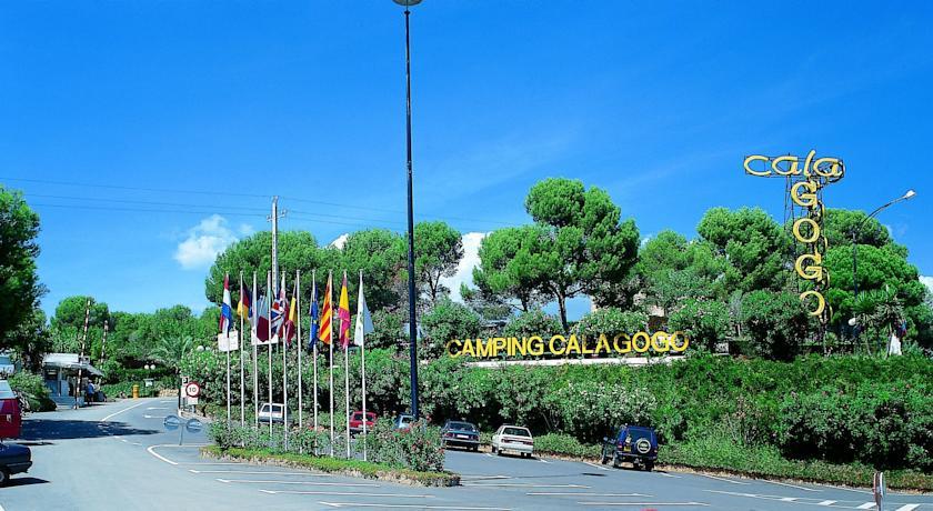 Отель Happy Camp mobile homes in Camping Cala Gogo