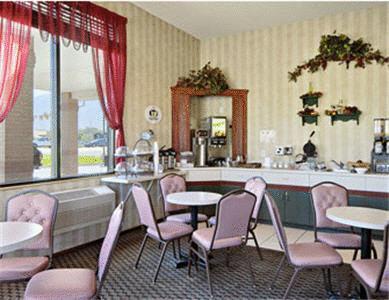 Отель Super 8 Motel South Jordan/Sandy/Salt Lake City Area