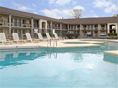 Отель Super 8 Knoxville