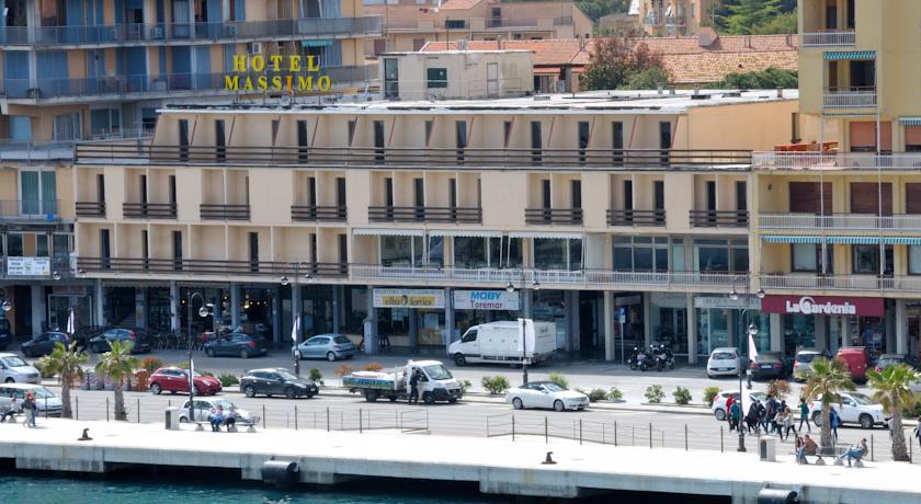 Отель Hotel Massimo