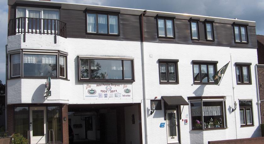 Отель Hotel Pension Bergrust