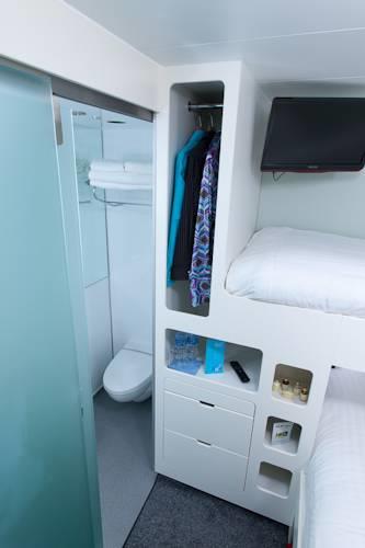 Отель Snoozebox Glastonbury Hotel