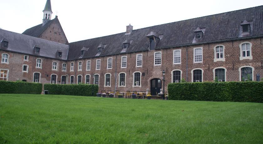 Отель Hotel Klooster Elsendael