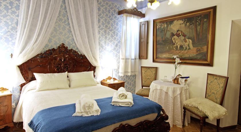 Отель Casa Rural La Casona