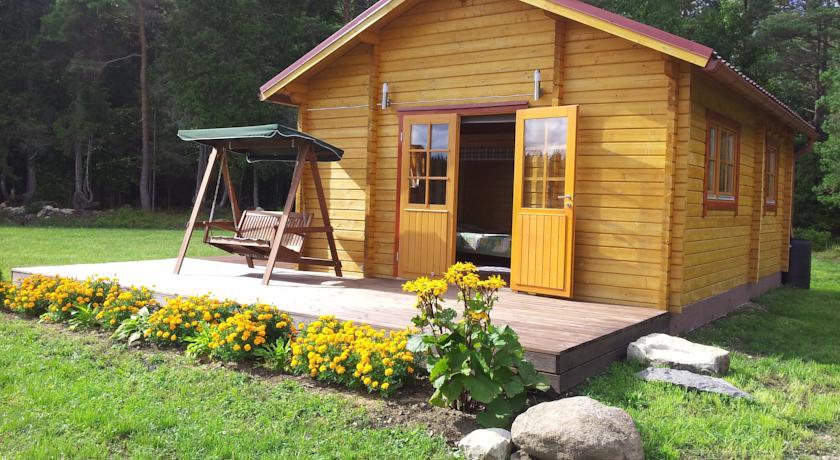 Апартаменты Männiste Holiday Home