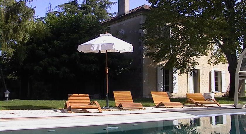 Апартаменты Chambre d'Hôtes Le Presbytère