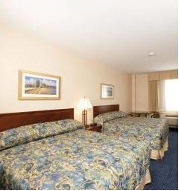 Отель Travelodge Trenton