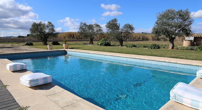 Апартаменты Finca en Petra con Piscina