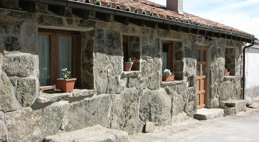Отель Casa Rural Valdeascas