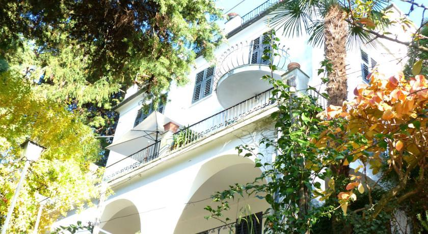 Апартаменты House Sinula