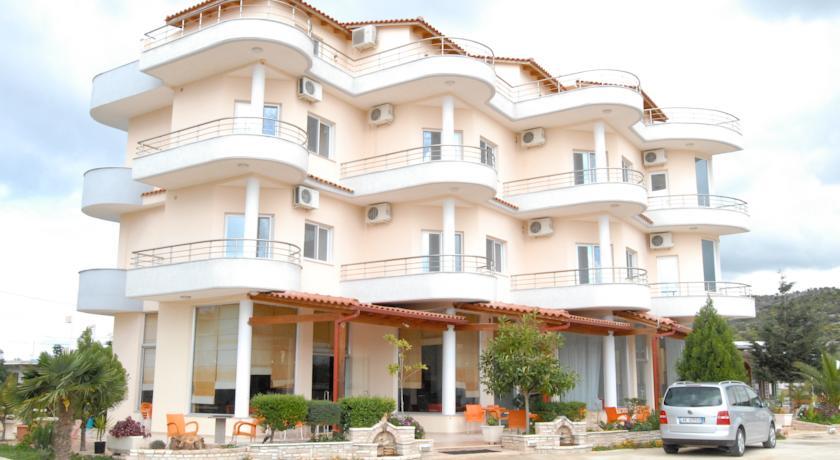 Отель Hotel Mariksel