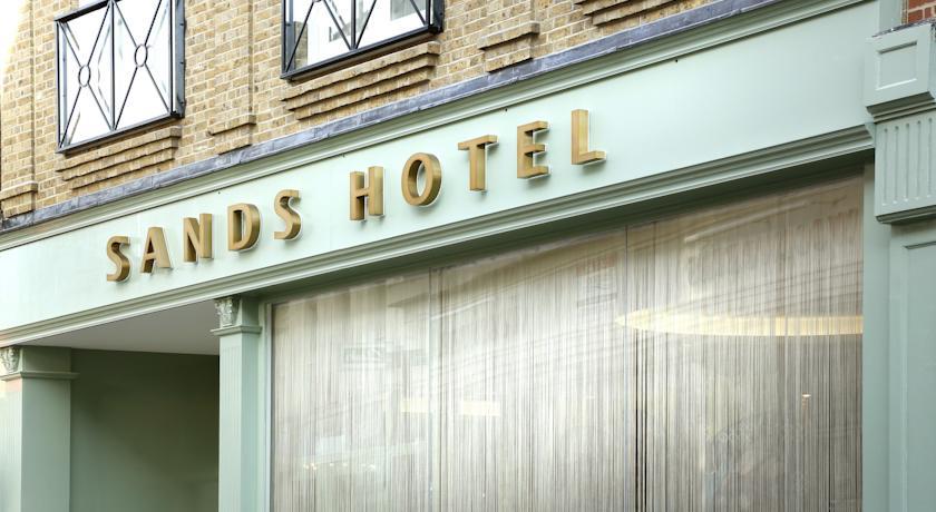 Отель The Sands Hotel
