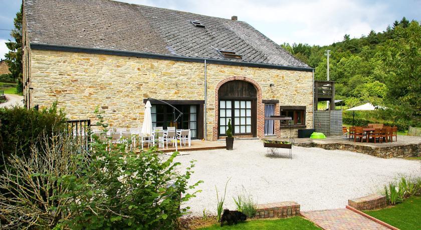 Апартаменты Holidy Home Le domaine du vieux chateau