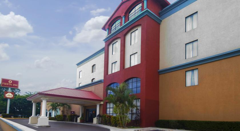 Отель Fiesta Inn Poza Rica