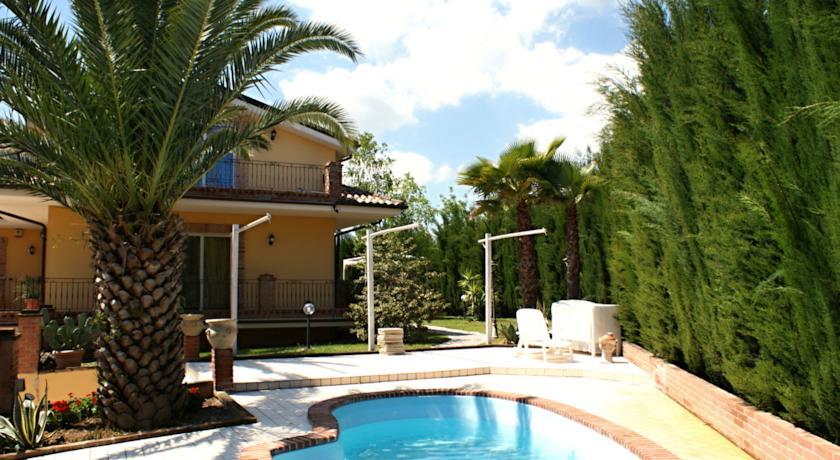 Мини-отель Bed and Breakfast Villa Algi