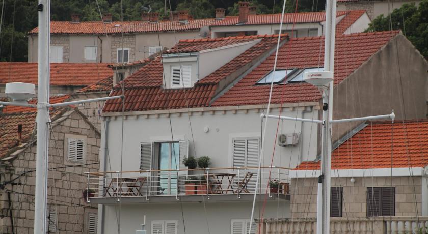 Гостевой дом The Balkony View Rooms