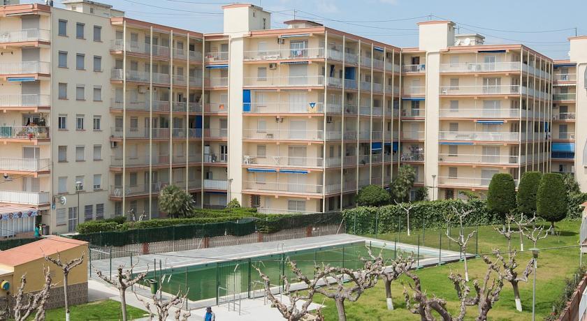 C&B Apartamentos PINEDA I