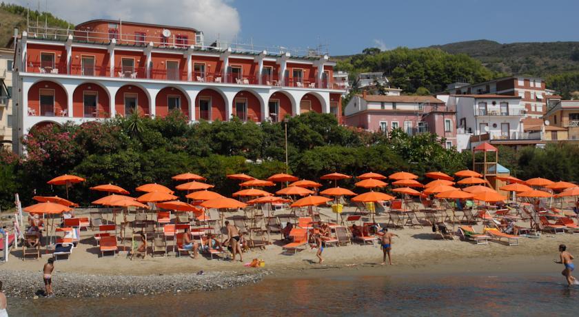 Отель Albergo La Vela
