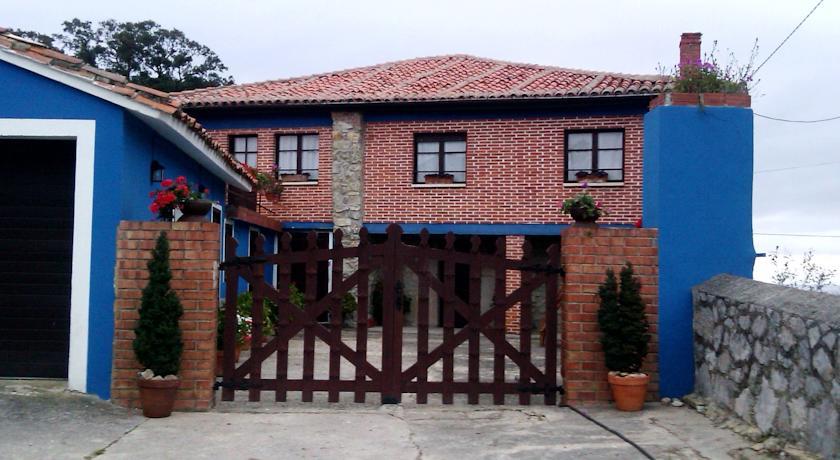Отель Casa el Oteru