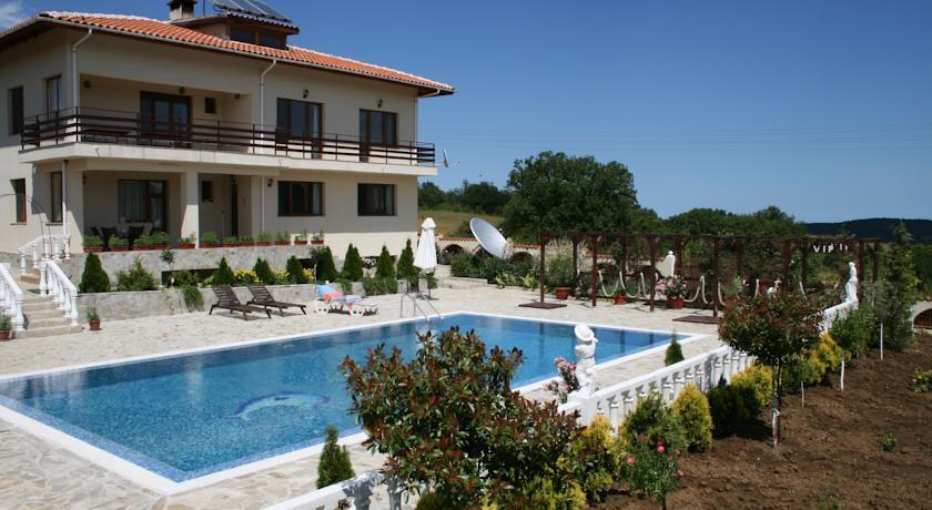 Гостевой дом Rose Garden Guest House