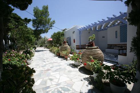 Отель Tinos Camping & Bungalows