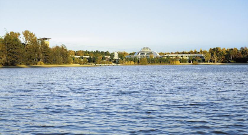 Отель Center Parcs Het Meerdal
