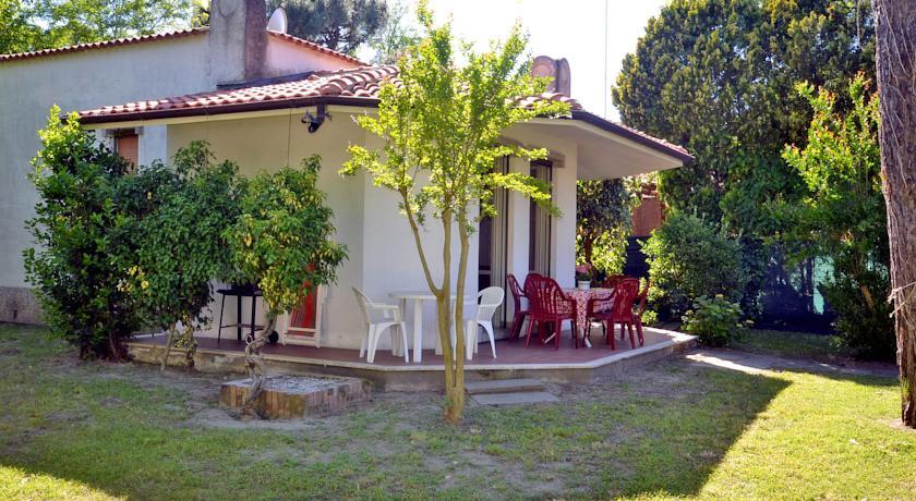 Апартаменты Holiday Homes Sit