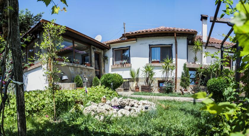 Гостевой дом Saint George Guest House