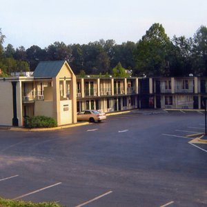 Отель Plaza Inn Morganton