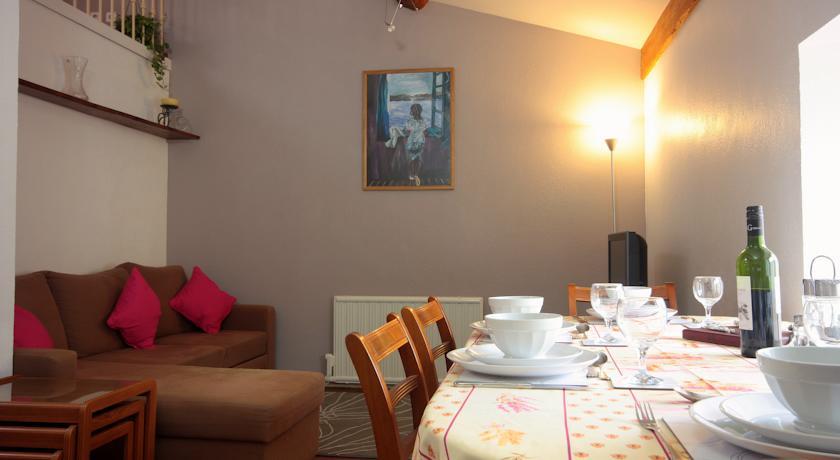 Апартаменты Saint Chinian Holiday Apartment
