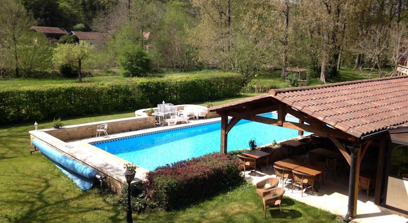 Отель Hôtel Le Relais du Touron