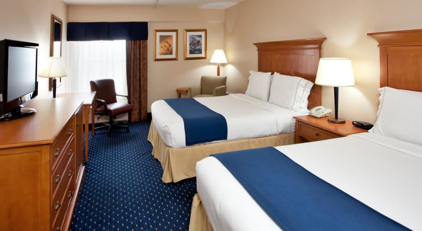 Отель Holiday Inn Express Hotel & Suites Waynesboro-Route 340