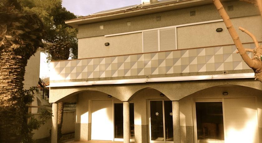 Апартаменты Villa Adlon Solar