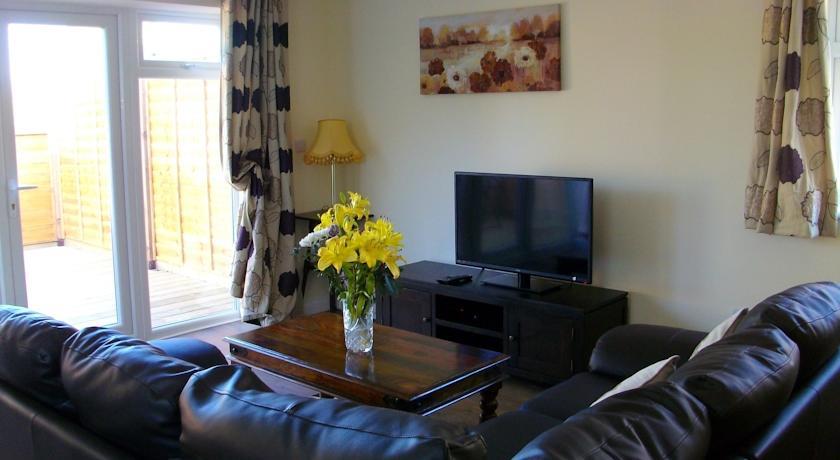 Отель Eversleigh Woodland Lodges