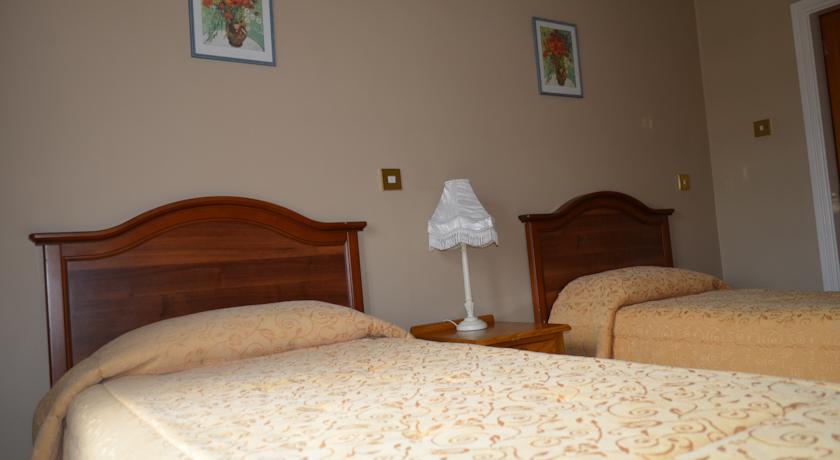 Мини-отель The Gate Lodge B&B