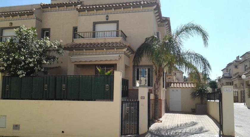 Апартаменты Villa La Marina Costa Blanca