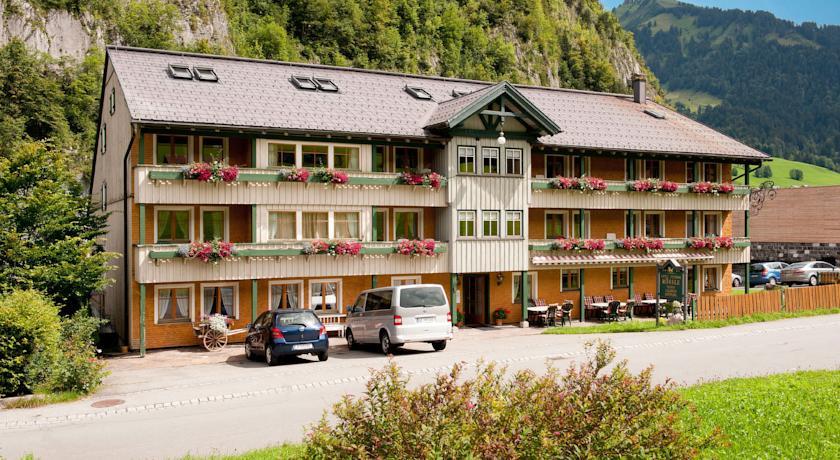 Отель Hotel Rössle