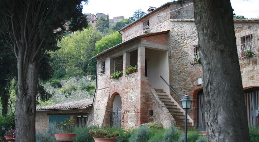Отель Agriturismo Podere San Pietro