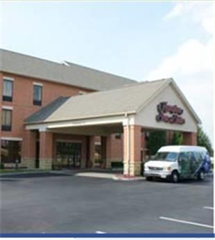 Отель Hampton Inn & Suites St. Louis-Chesterfield