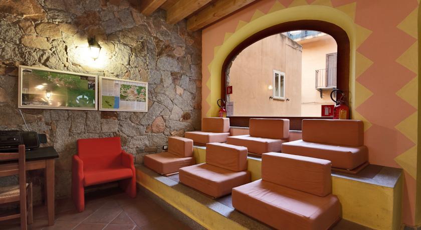 Хостел Albergo Ostello La Nuova Luna